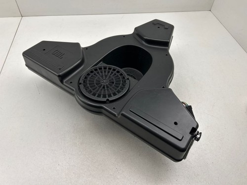 Peugeot 3008 2010 subwoofer - peugeot,