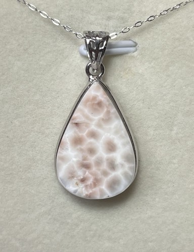 Collana con ciondolo - a, goccia