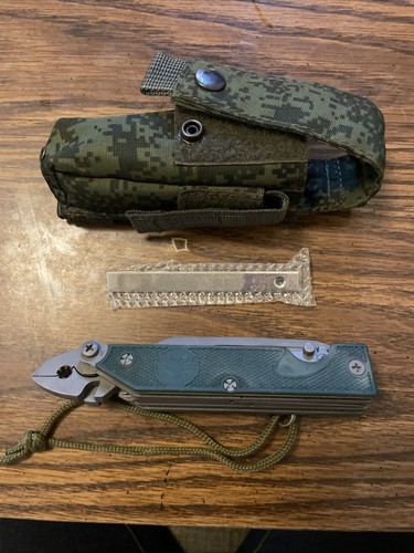 Coltello multiutensile