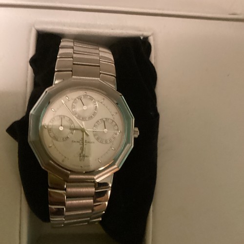Quasi come nuovo orologio - nuovo],