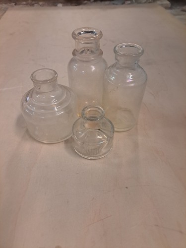 Bottiglie antiche farmacia