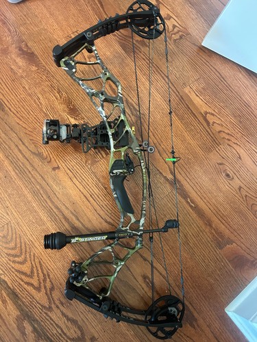 Hoyt helix compound bow with - compound,