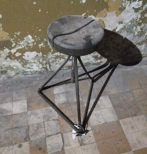 Sgabello girevole industriale