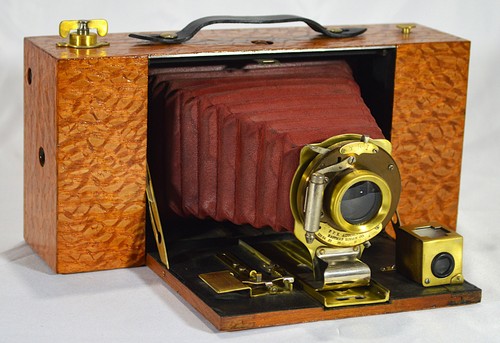 Fotocamera pieghevole antica - pieghevole,