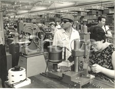 1965 CANTAGIRO ANCONA Renato RASCEL visita fabbrica di fisarmoniche FARFISA Foto