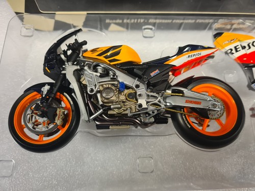 Honda rc211v repsol - honda, team