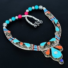 Collana etnica tibetana in