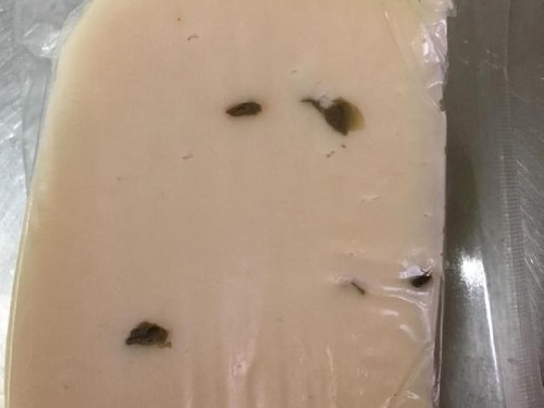 Formaggio con capperi - con,