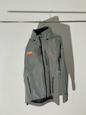 Prada luna rossa pirelli team - prada,