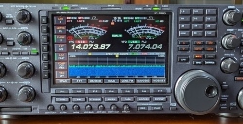 Ricetrasmettitore radioamatore