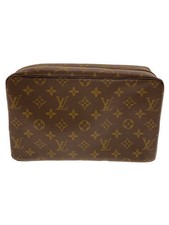 LOUIS VUITTON Trousse Toilette