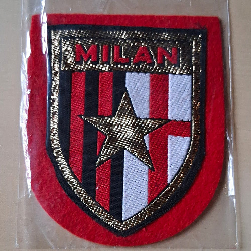 Toppa cucita ricamata milano - cucita,