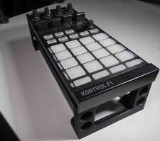 NI TRAKTOR KONTROL STAND F1