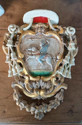 Antico stemma araldico - , in