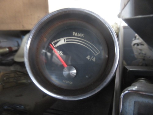 Strumento livello carburante