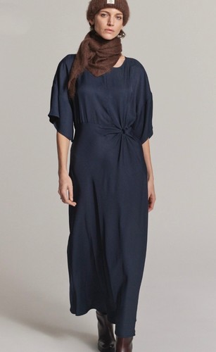Summum vestito abito acet - abito,