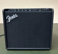 Fender Mustang LT25
