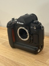 Nikon D1 2.7MP DSLR - TESTATA/FUNZIONANTE - solo corpo