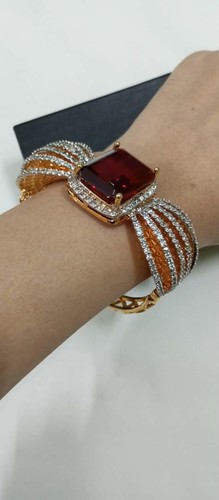 Bracciale con catena oro - in,