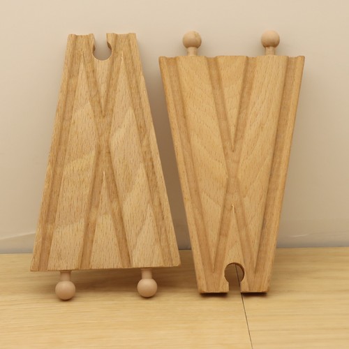 Pista treno legno giunzione - treno, y