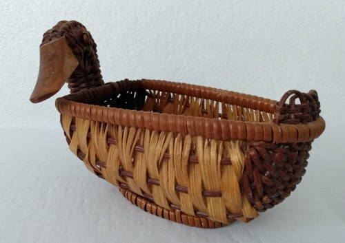 Vintage vimini anatra