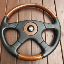 Volante MOMO 3 razze in pelle