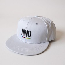 NUOVO SRAM x Nino Schurter Cappello Snapback Campione del Mondo MTB Rock Shox Unisex Bianco
