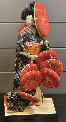 Bambola geisha giapponese