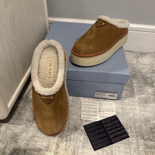 Prada evolve shearling clog - prada,
