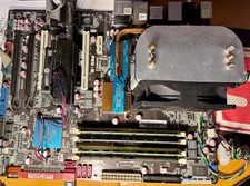 ASUS P5Q-E LGA775 8Gb DDR2 CPU Q8400 quad, hd ssd 256Gb , video ati HD 5450 1Gb