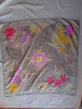 Sciarpa di seta quadrata