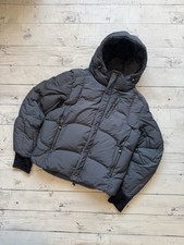 Raro parka piumino isolato