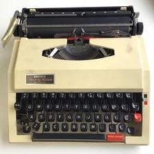 Macchina da scrivere BROTHER