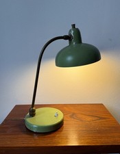 Lampada da tavolo industriale vintage in metallo verde