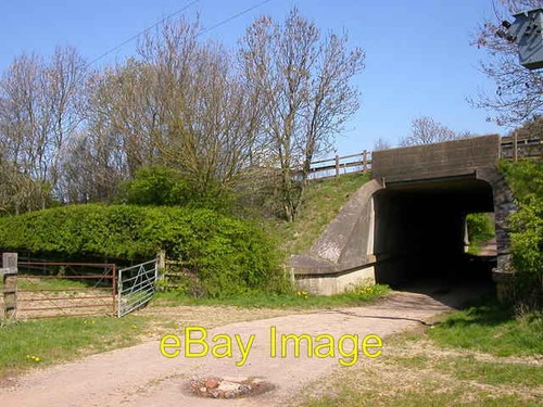Photo 6x4 crick bridleway - photo, to