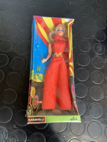 Bambola - ,