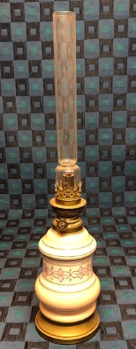 Antica lampada petrolio - lampada, ottone