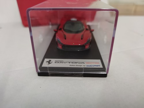 Look smart ferrari - look,