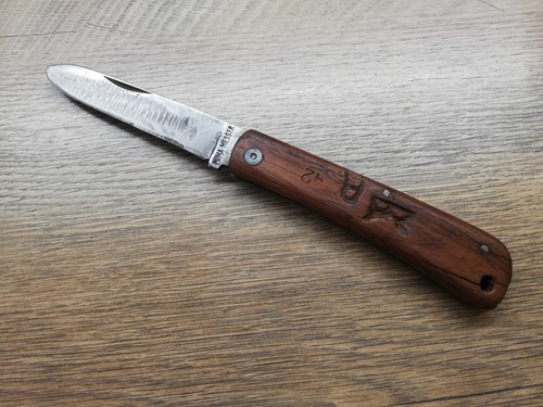 Coltello tascabile pieghevole