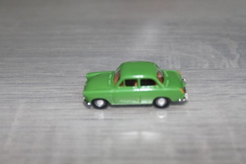 Brekina 1500 berlina verde - vw,