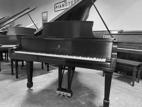 Steinway grand piano - steinway,