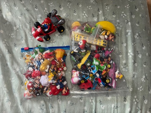 Enorme pacchetto figurine - di,