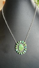 Collana con ciondolo a