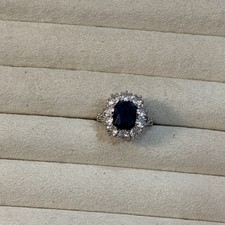 Anello stile zaffiro aureola