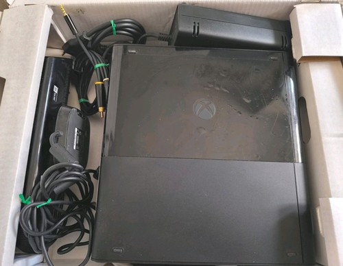 Xbox 360 slim - 250gb, +