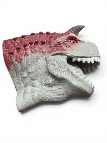 Disney dinosauro carnotaurus - disney,