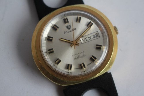 Montre nivada automatic - montre,