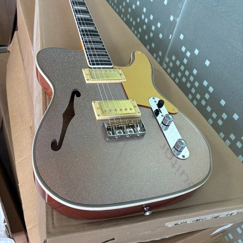 Chitarra elettrica semivuoto