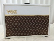 Raro amplificatore per chitarra Color Vox AC10C1 100 V