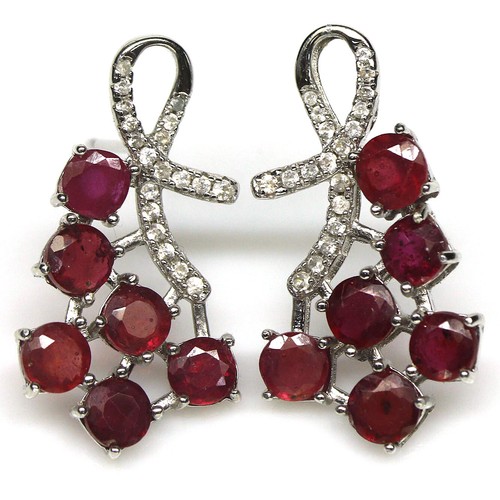 Orecchini con rubino rosso - con, &